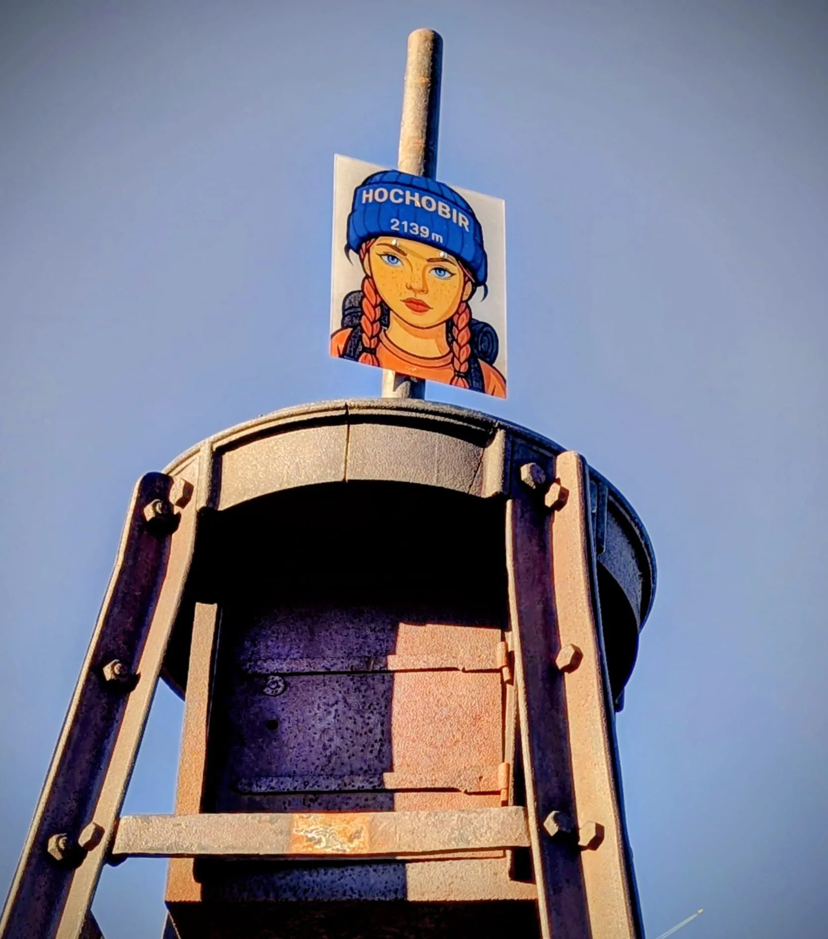 Hochobir — CrossArt Gipfelschild-Installation
